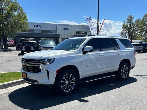 Iridescent Pearl Tricoat 2021 Chevrolet Tahoe LT