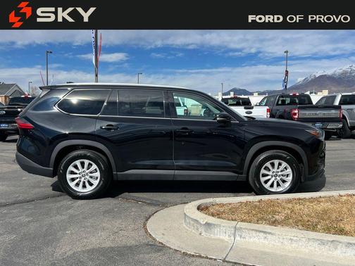 2025 Toyota Grand Highlander XLE