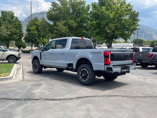 2025 Ford F-350 Platinum