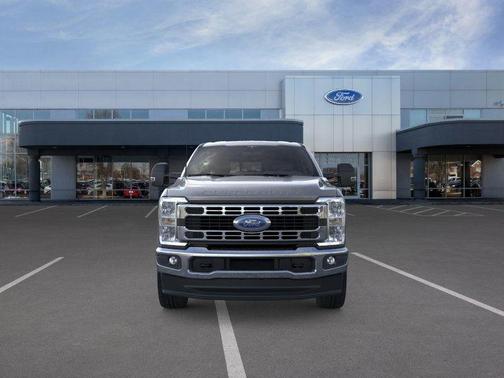2026 Ford F-350 XLT