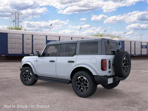 Oxford White 2026 Ford Bronco Outer Banks