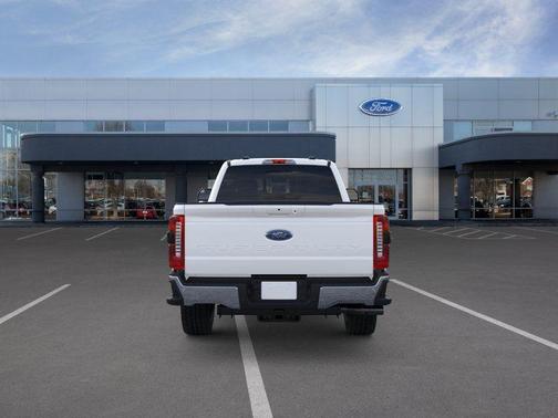 Star White Metallic Tri-Coat 2026 Ford F-350 Lariat