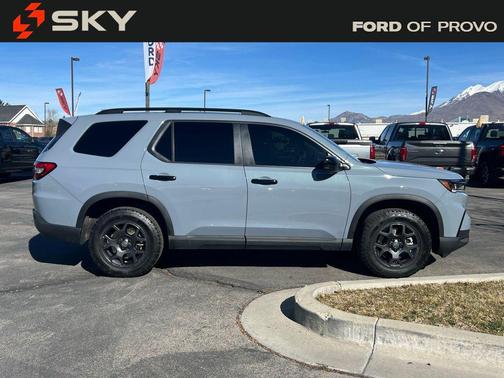 2025 Honda Pilot TrailSport