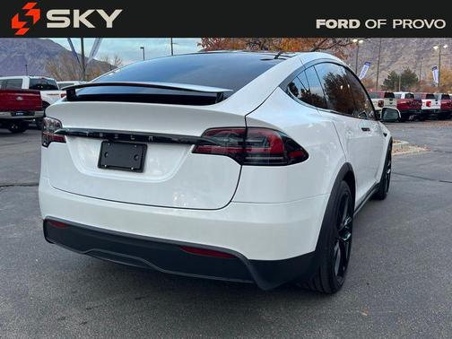 2024 Tesla Model X Long Range
