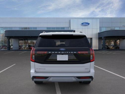 Space Silver Metallic 2026 Ford Expedition Max Platinum