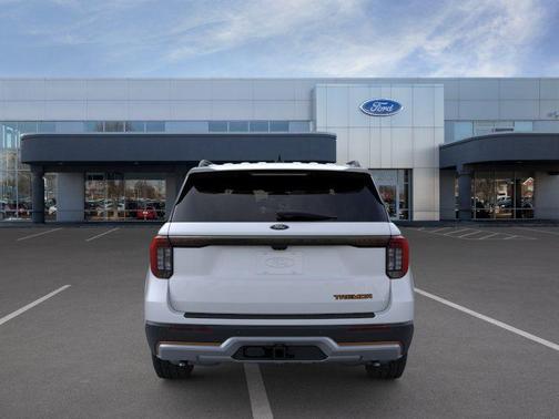 Space White Metallic 2026 Ford Explorer Tremor
