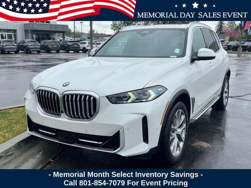 Mineral White Metallic 2024 BMW X5 xDrive40i