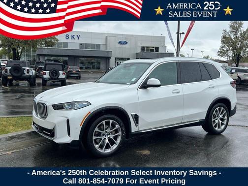 Mineral White Metallic 2024 BMW X5 xDrive40i