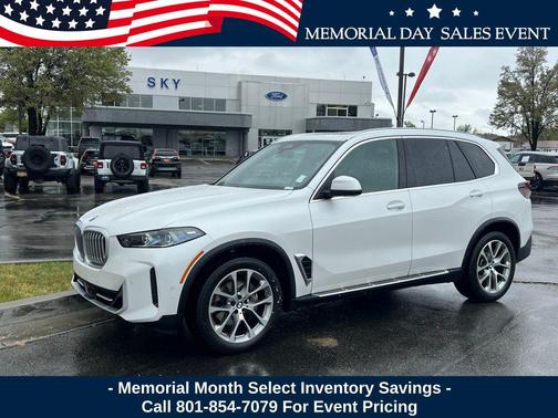 Mineral White Metallic 2024 BMW X5 xDrive40i