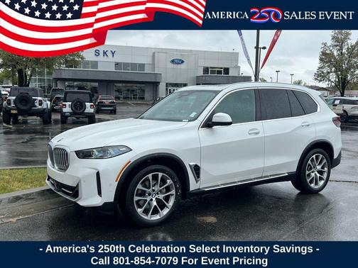Mineral White Metallic 2024 BMW X5 xDrive40i