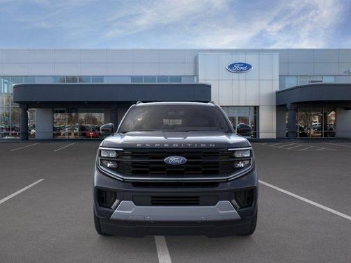 AGATE BLACK METALLIC 2026 Ford Expedition Max Platinum