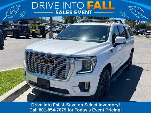 White Frost Tricoat 2023 GMC Yukon XL Denali