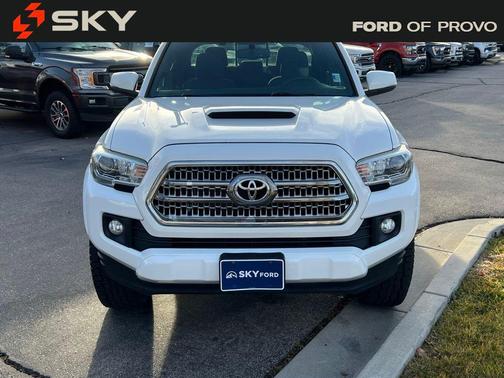 2017 Toyota Tacoma TRD Sport