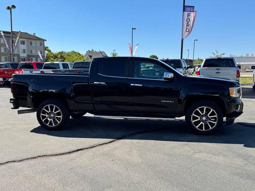 Onyx Black 2017 GMC Canyon Denali