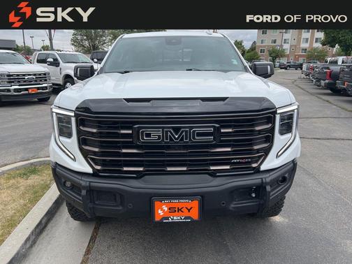 Summit White 2024 GMC Sierra 1500 AT4X