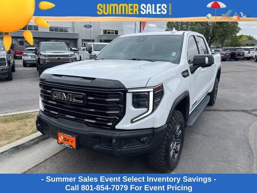 Summit White 2024 GMC Sierra 1500 AT4X