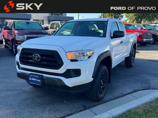 2022 Toyota Tacoma SR