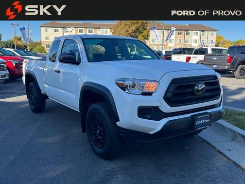 2022 Toyota Tacoma SR