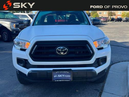 2022 Toyota Tacoma SR