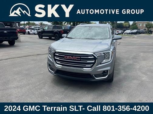 2024 GMC Terrain SLT