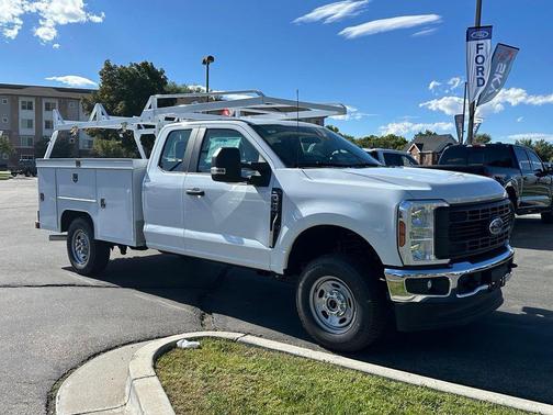 OXFORD WHITE 2026 Ford F-250 XL