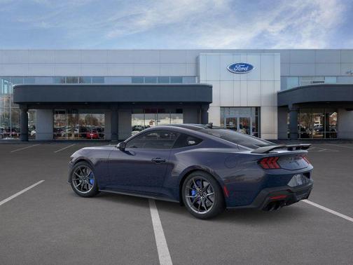 2025 Ford Mustang Dark Horse Fastback