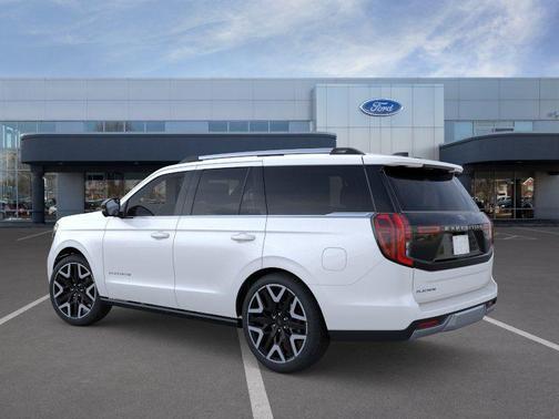 Star White Metallic Tri-Coat 2026 Ford Expedition Platinum