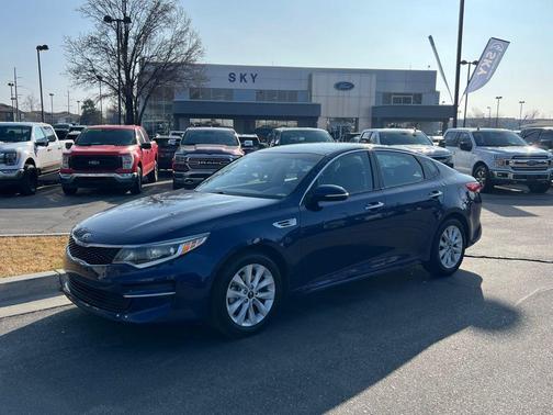 2017 Kia Optima LX