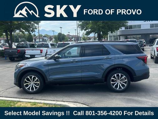 2025 Ford Explorer ST-Line