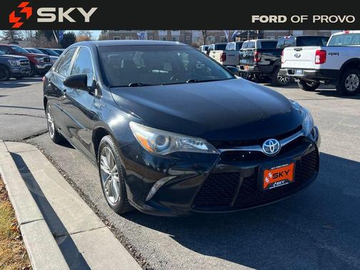 2017 Toyota Camry Hybrid SE