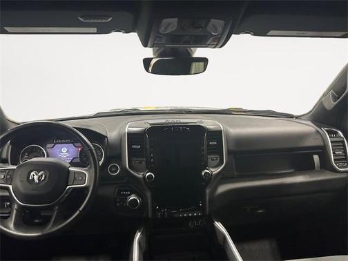 2022 RAM 1500 Big Horn Quad Cab 4x4 64' Box