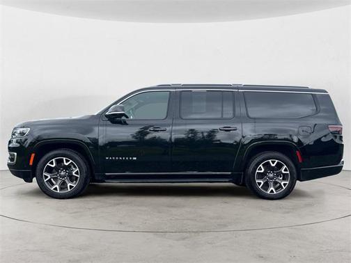 2023 Jeep Wagoneer L Series III 4x4