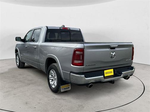 2021 RAM 1500 Laramie Crew Cab 4x4 64' Box