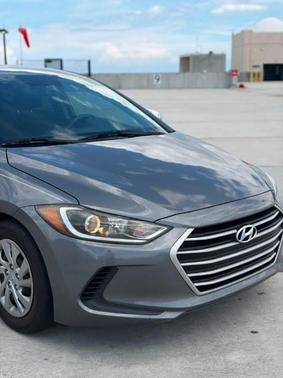 Galactic Gray Metallic 2018 Hyundai ELANTRA SE