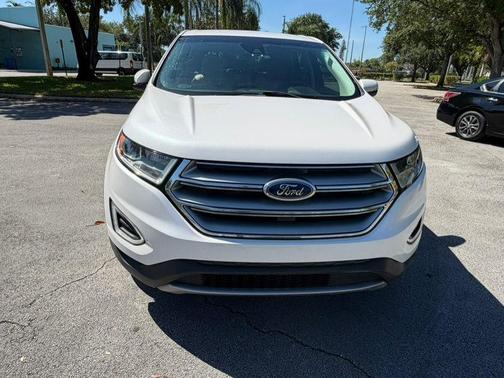 White Platinum Metallic Tri-Coat 2018 Ford Edge Titanium