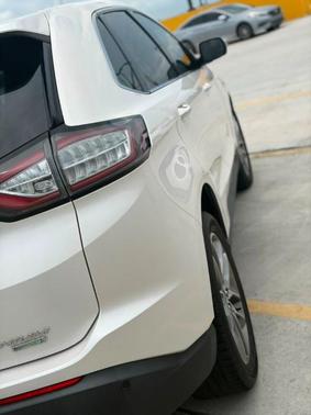 White Platinum Metallic Tri-Coat 2018 Ford Edge Titanium