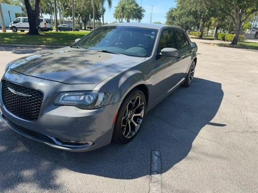 Ceramic Grey Clearcoat 2018 Chrysler 300 S