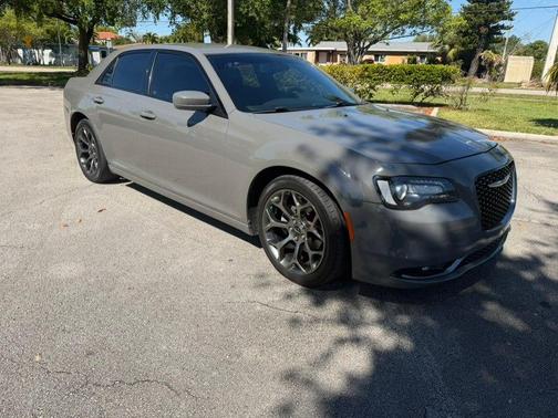 Ceramic Grey Clearcoat 2018 Chrysler 300 S