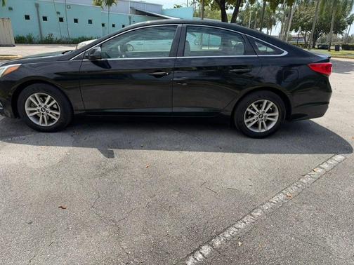 Phantom Black 2017 Hyundai SONATA Base