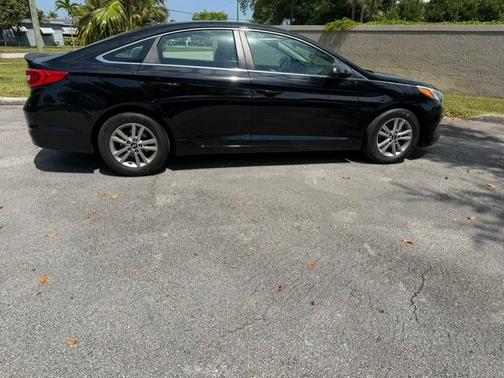 Phantom Black 2017 Hyundai SONATA Base