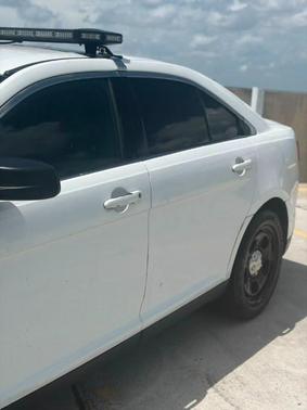 Oxford White 2014 Ford Sedan Police Interceptor Base