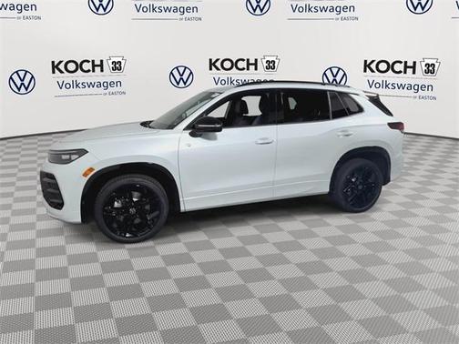 2025 Volkswagen Tiguan 2.0T SE R-Line Black