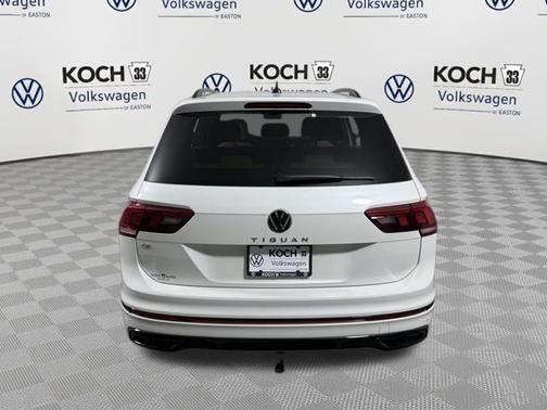 2023 Volkswagen Tiguan 2.0T SE R-Line Black