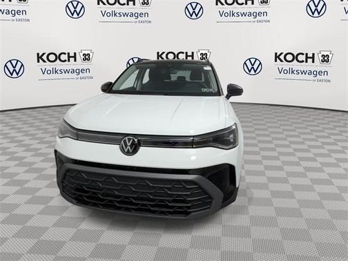 2025 Volkswagen Taos 1.5T SE Black
