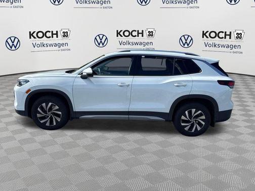 Pure White 2025 Volkswagen Tiguan 2.0T S