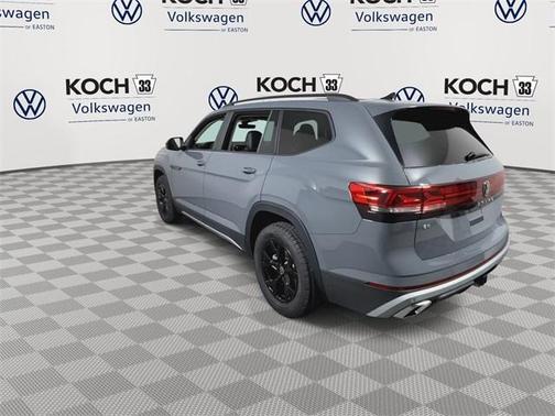 2025 Volkswagen Atlas 2.0T Peak Edition
