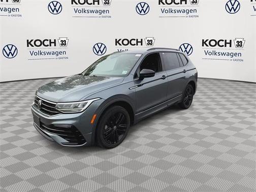 2022 Volkswagen Tiguan 2.0T SE R-Line Black