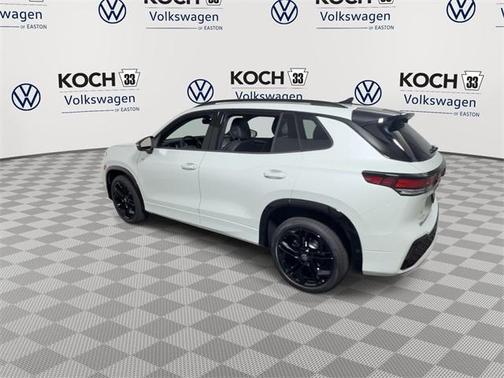 2025 Volkswagen Tiguan 2.0T SE R-Line Black