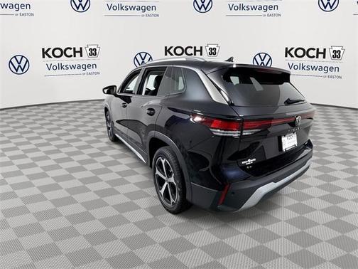 2025 Volkswagen Tiguan 2.0T SE