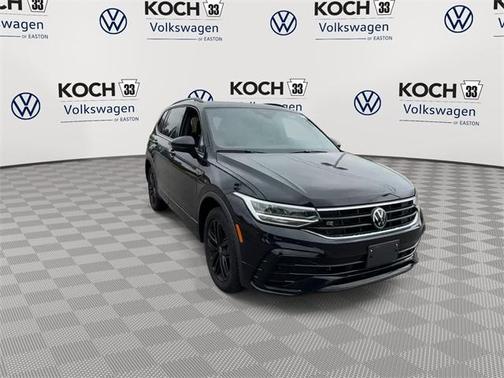 2022 Volkswagen Tiguan 2.0T SE R-Line Black